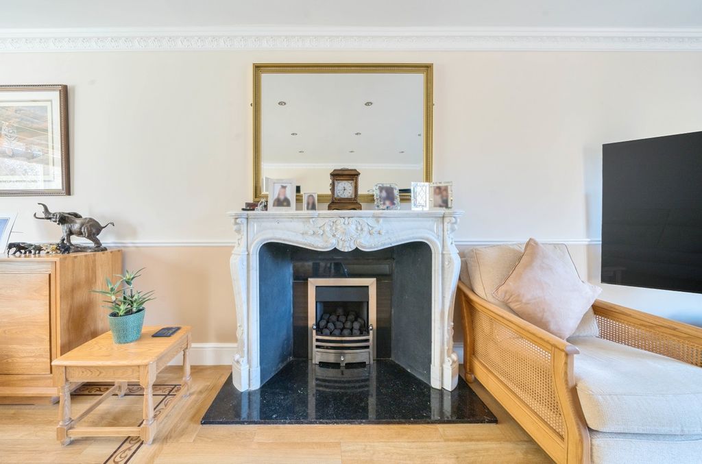 Property photo 3 of 20 Fireplace
