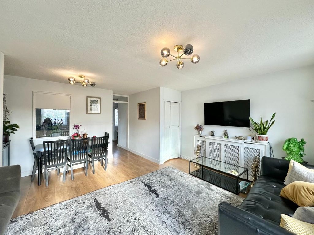 Property photo 2 of 15 Img_2455.Jpg