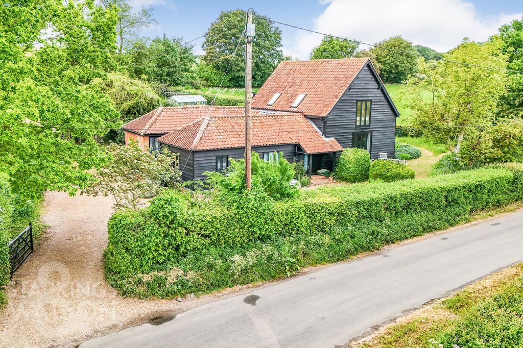 Property photo 1 of 30