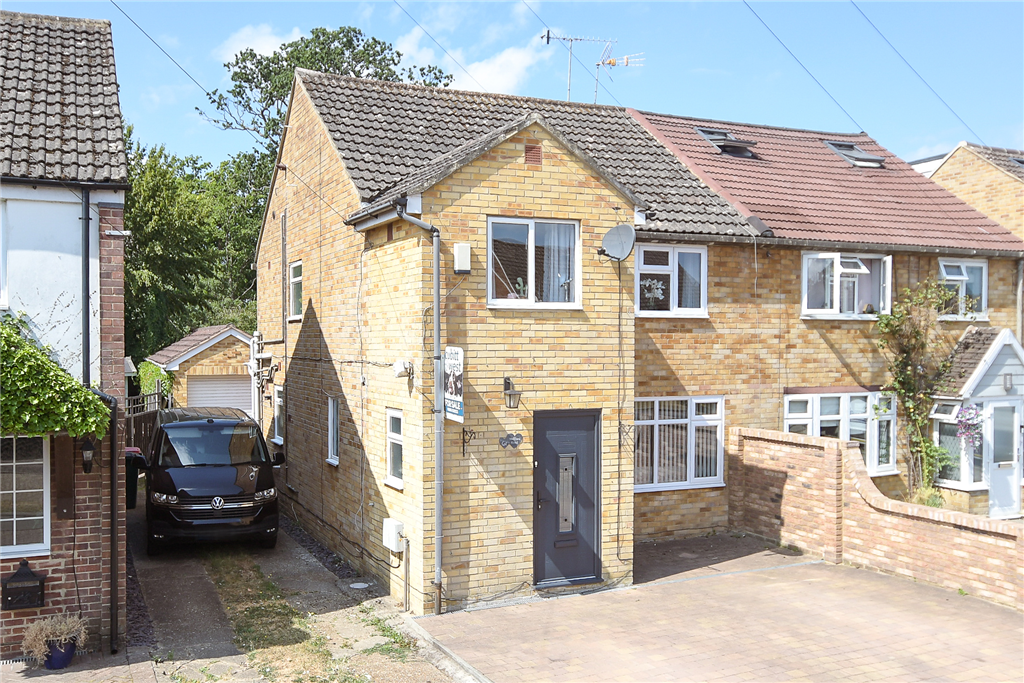 Property photo 1 of 18 External Web