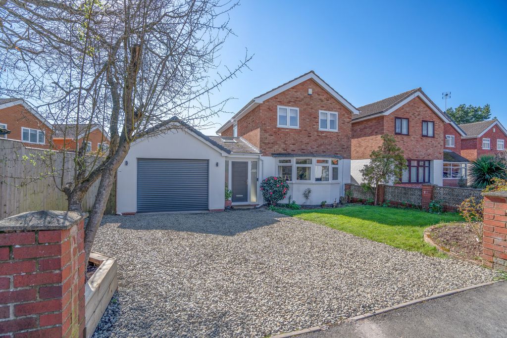 Property photo 1 of 25