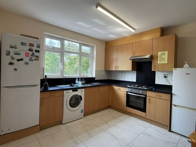 Property photo 2 of 10 3