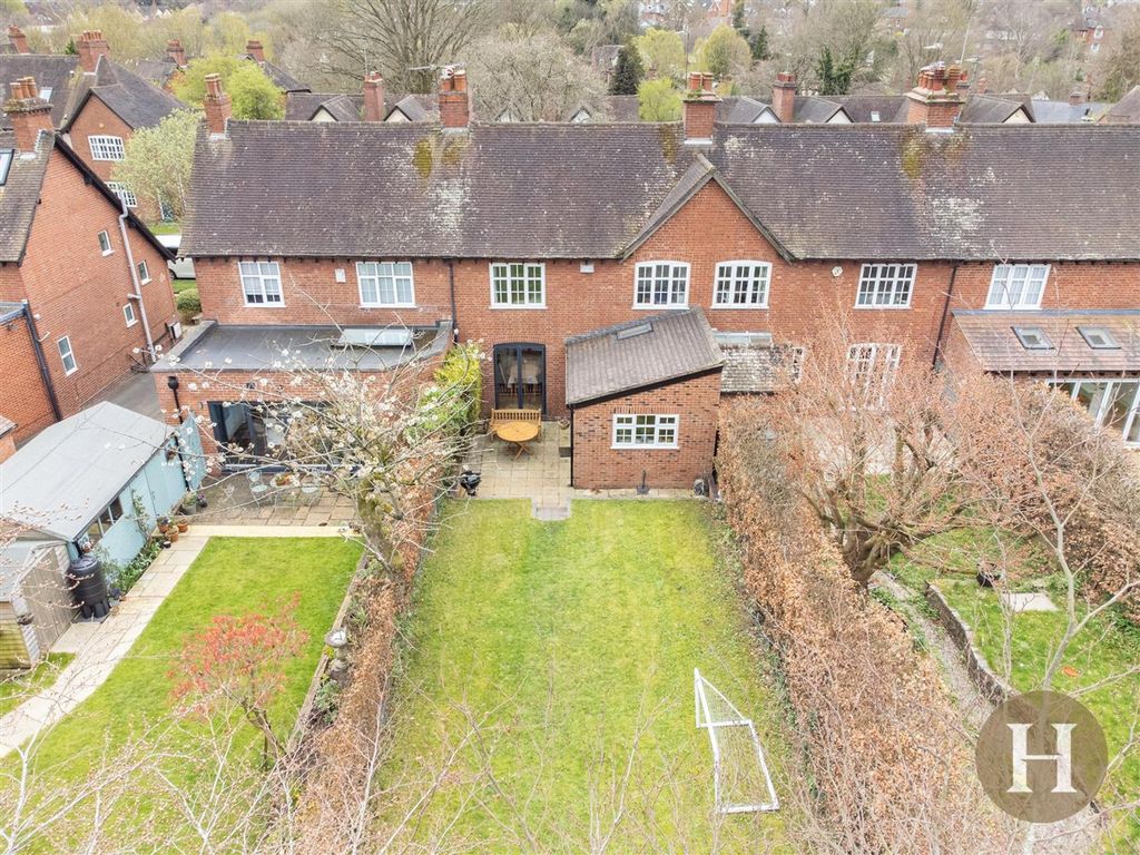 Property photo 3 of 28