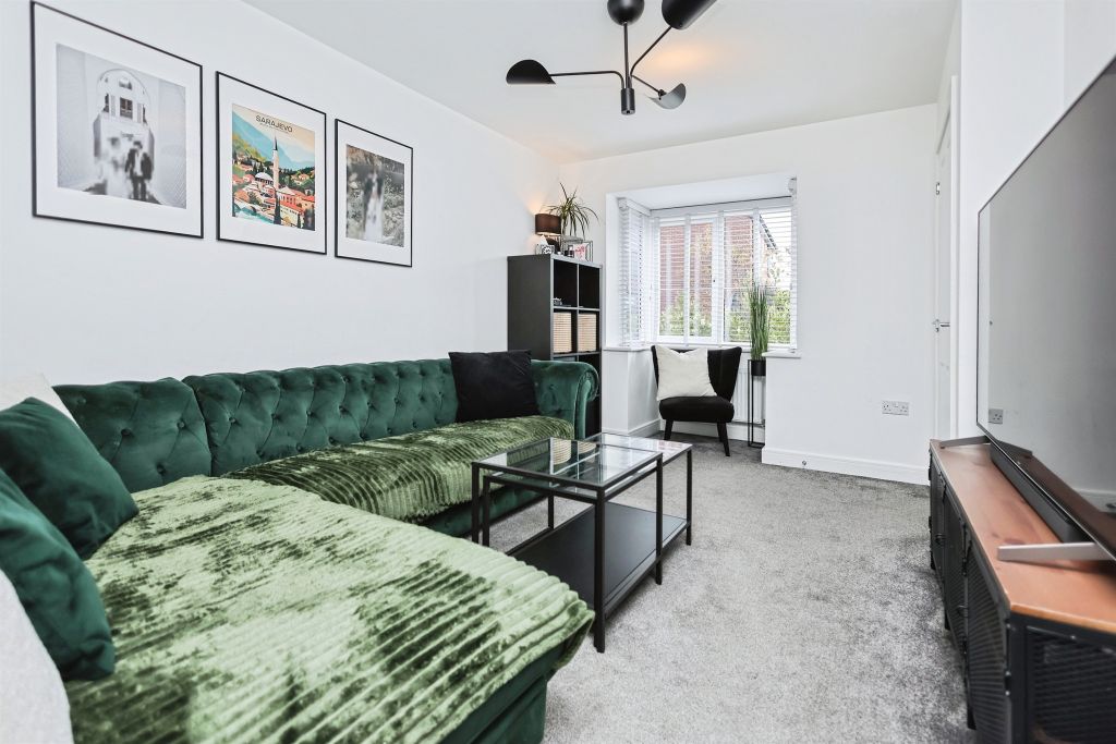 Property photo 3 of 18