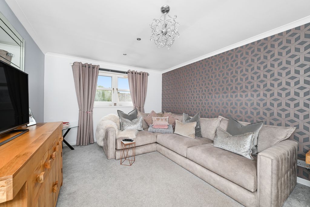 Property photo 2 of 13 Property Image 2