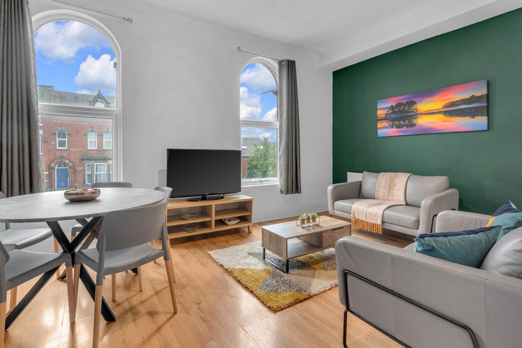 Property photo 2 of 14 Property Photo