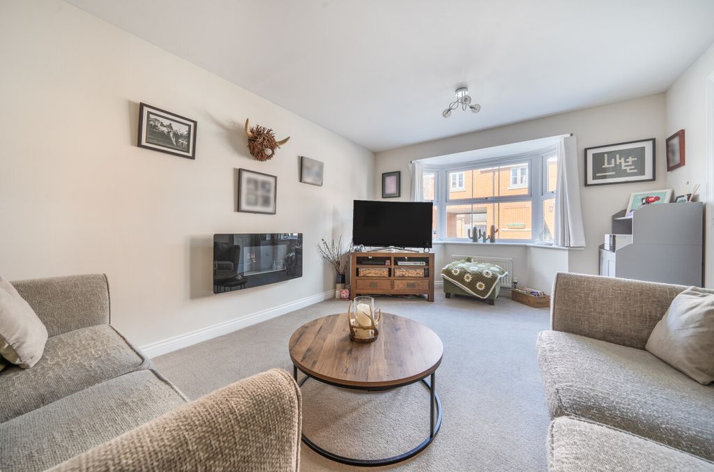 Property photo 2 of 12 14316772069c3E1F6c466Barw