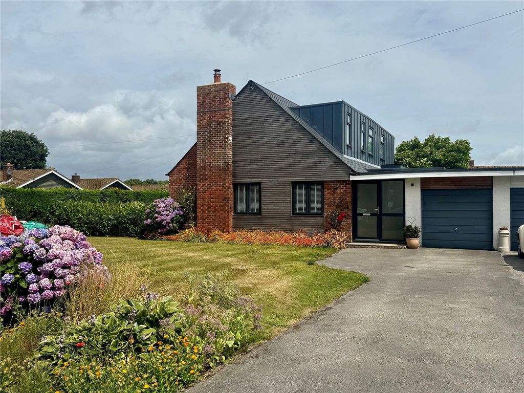Property photo 1 of 18 Picture No. 01