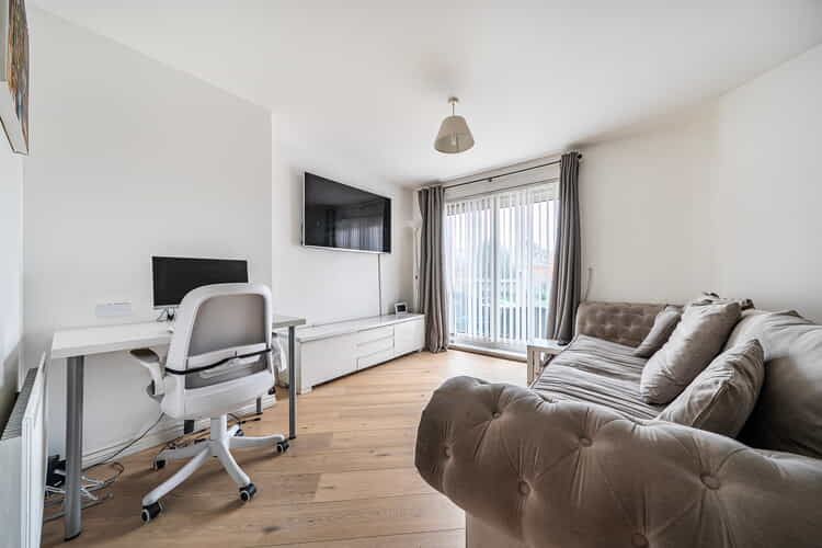 Property photo 1 of 17