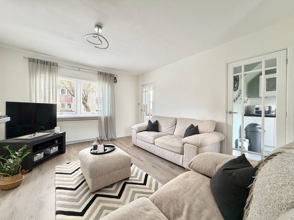 Property photo 3 of 26