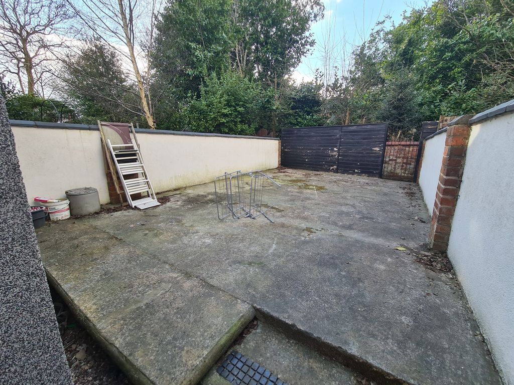 Property photo 3 of 8