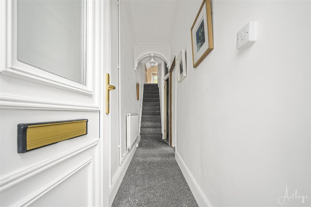 Property photo 2 of 17 Hall