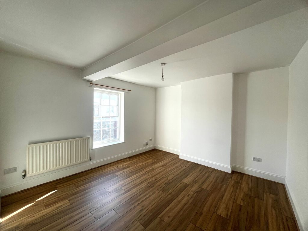 Property photo 3 of 21 New Living