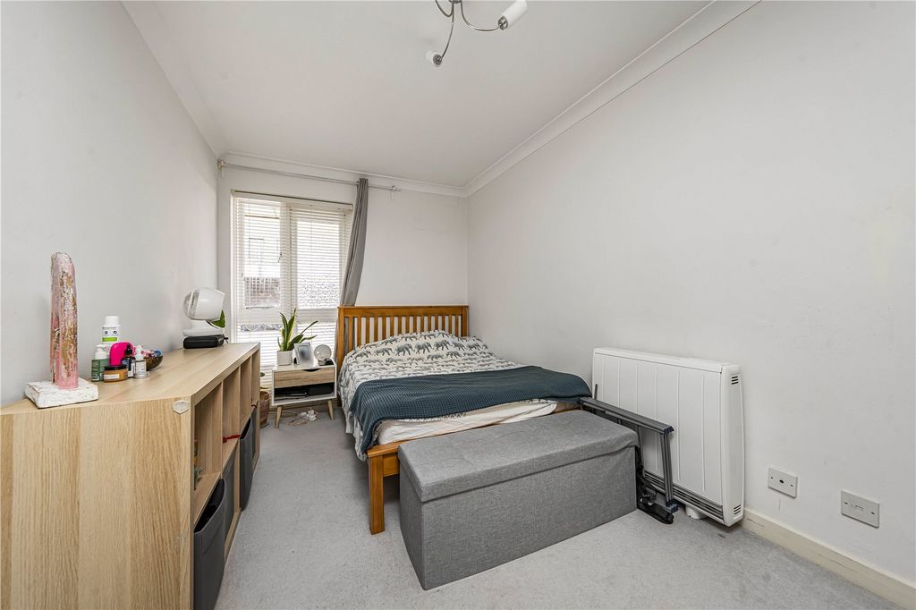 Property photo 3 of 11 Picture No. 14