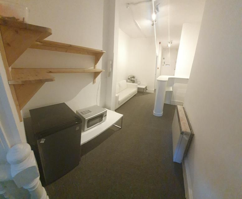 Property photo 2 of 3