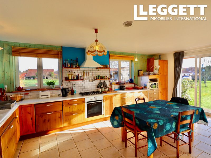 Property photo 3 of 10