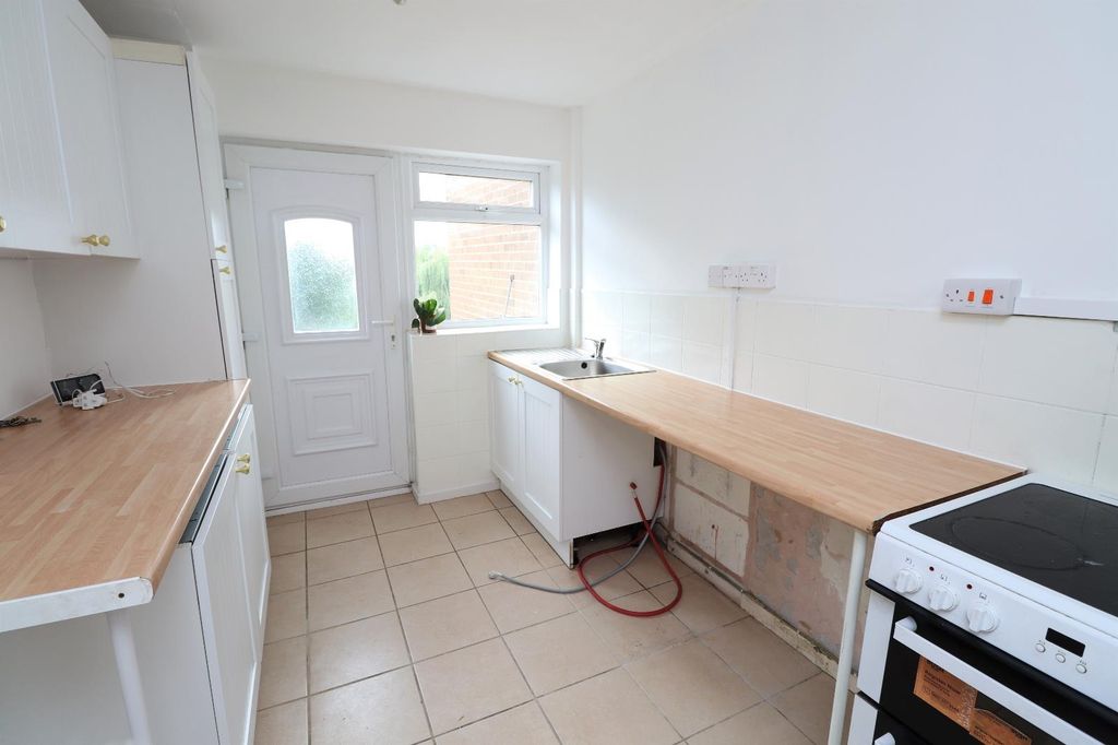 Property photo 2 of 11 0 General