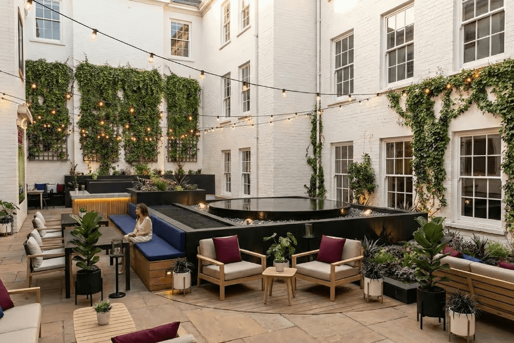 Property photo 2 of 8