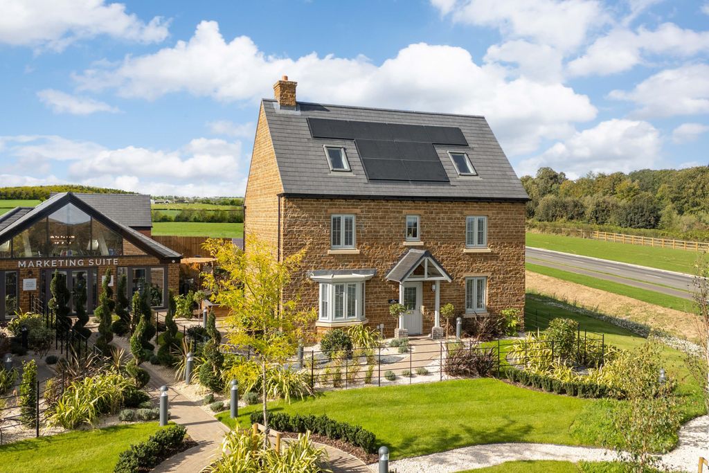 Property photo 1 of 10 Harlestone3