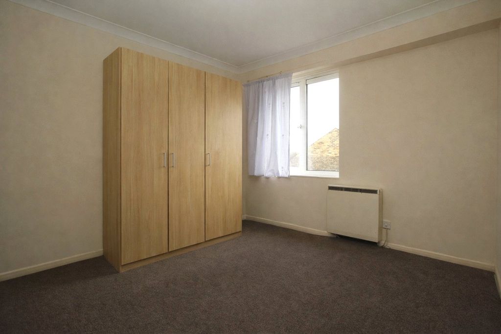 Property photo 3 of 8 Recpetion Room