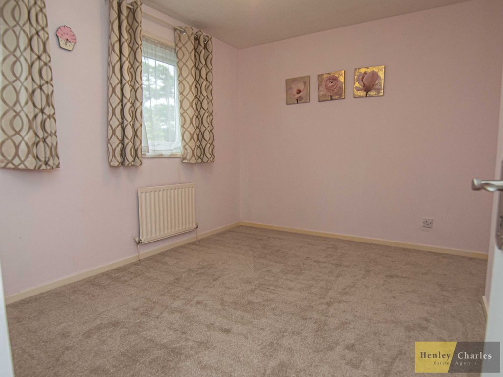 Property photo 3 of 9