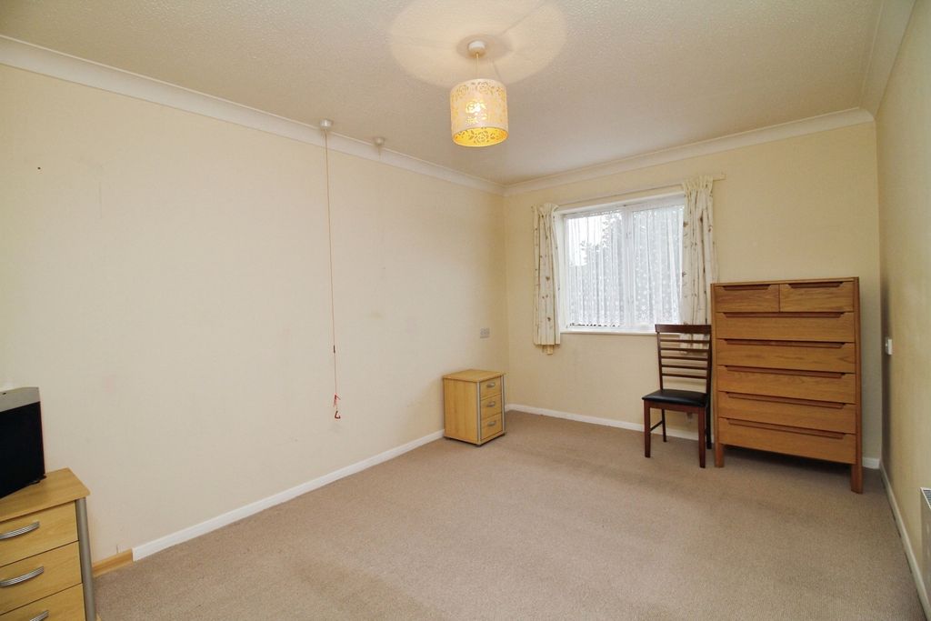 Property photo 3 of 13 Bedroom