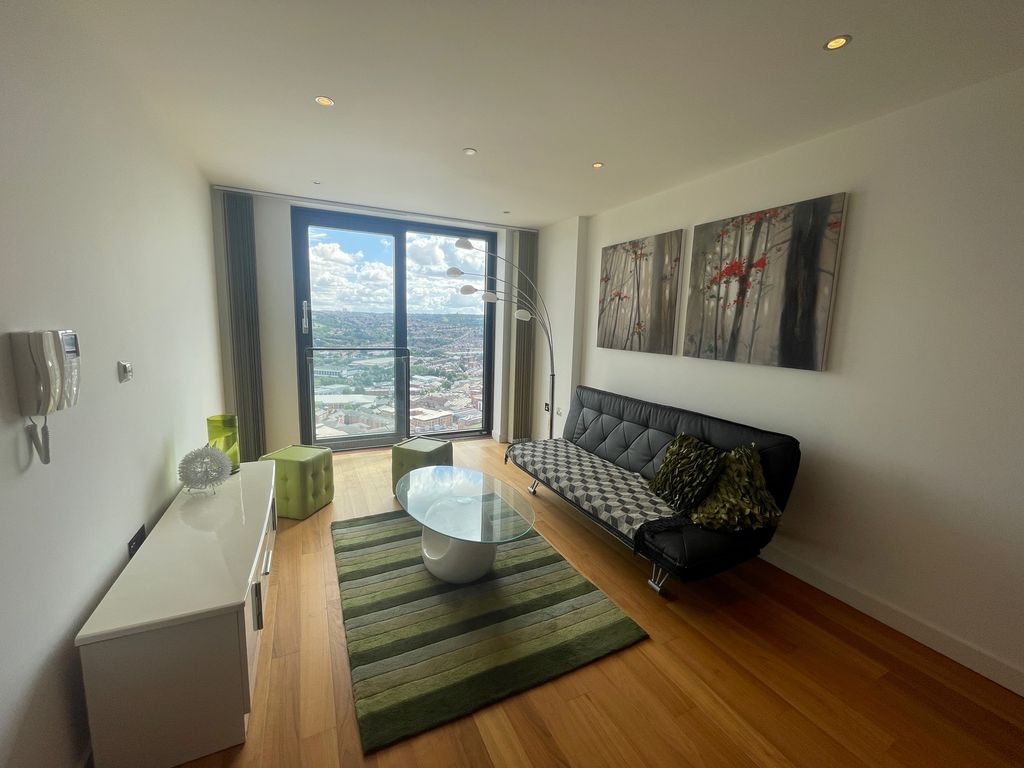Property photo 1 of 6