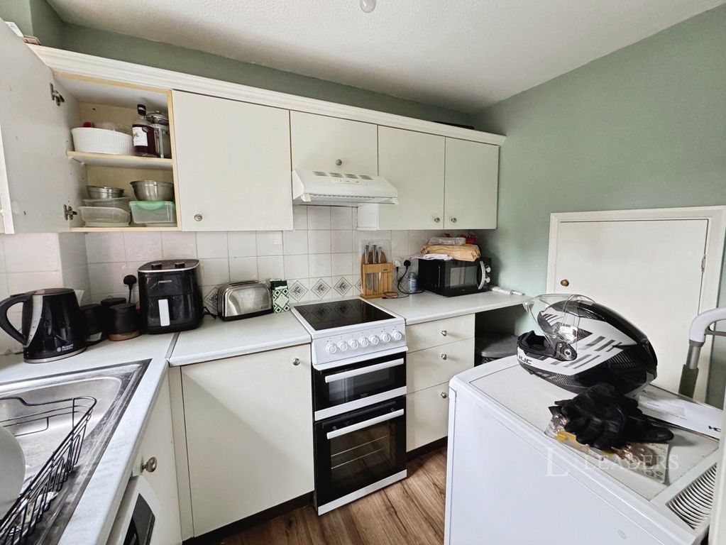Property photo 3 of 8 Pbox-Img.Jpg