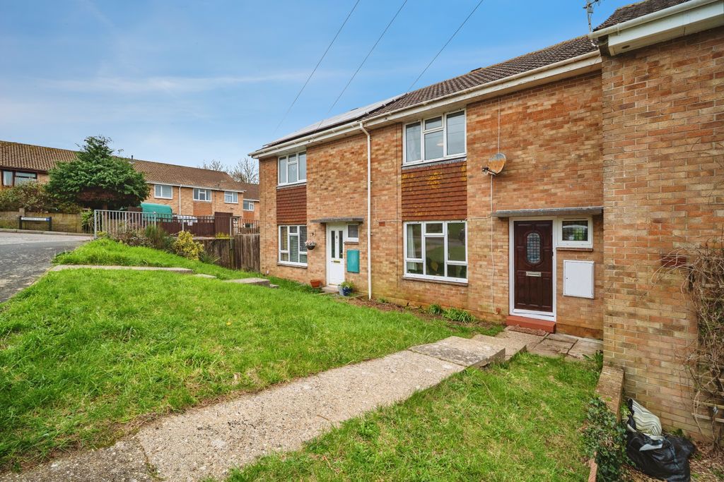 Property photo 3 of 19