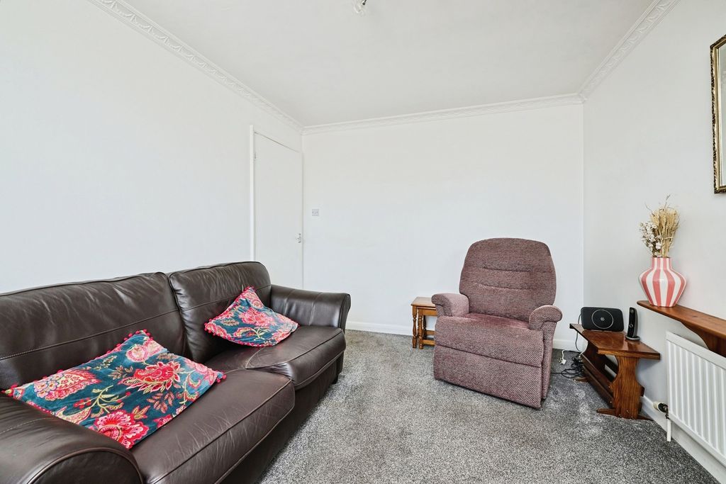 Property photo 3 of 7 Pbox-Img.Jpg