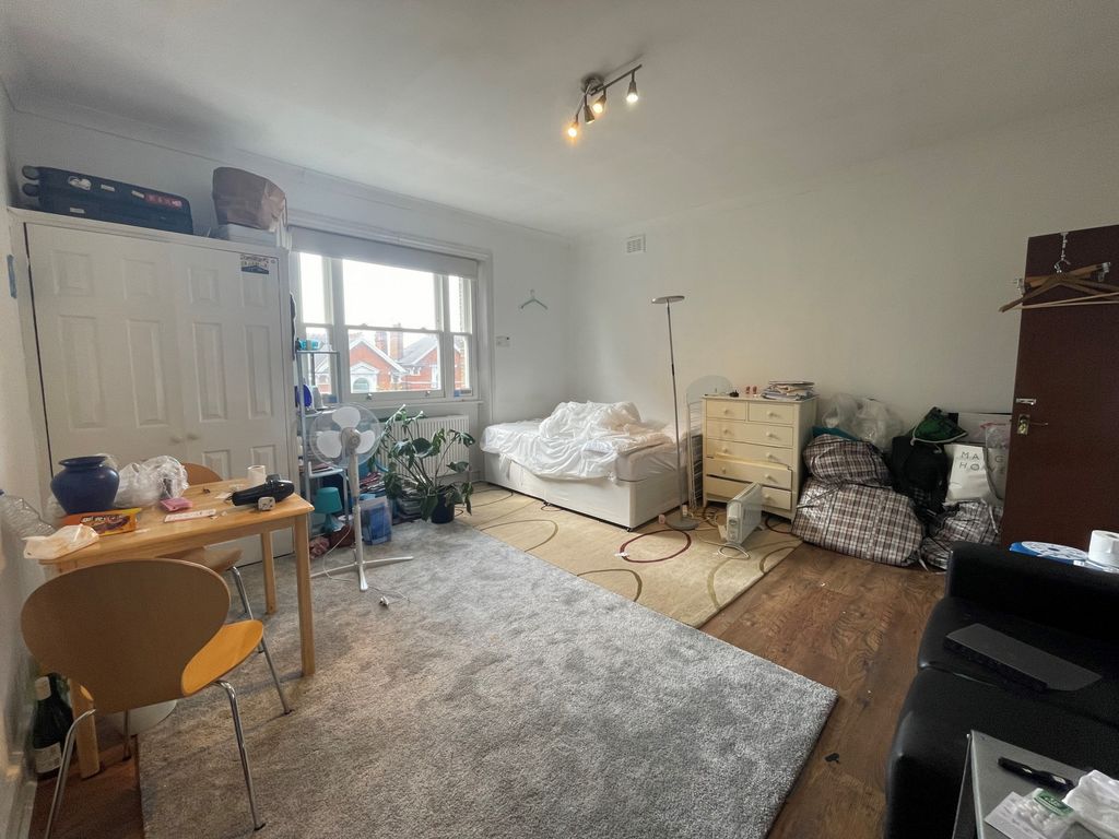 Property photo 2 of 6 Photo 2