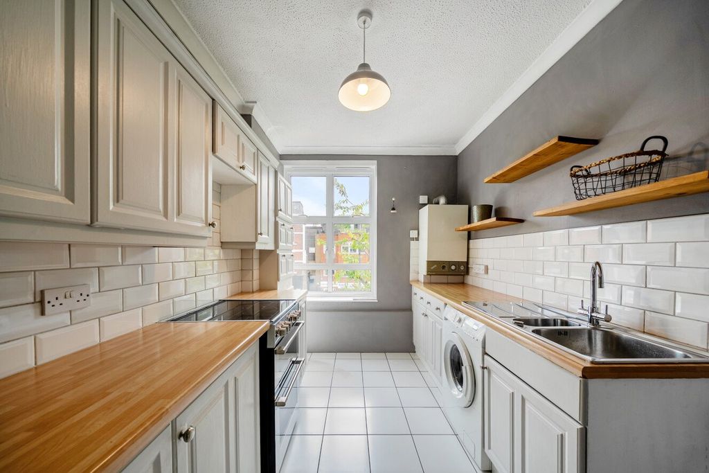 Property photo 2 of 7 Picture No. 08