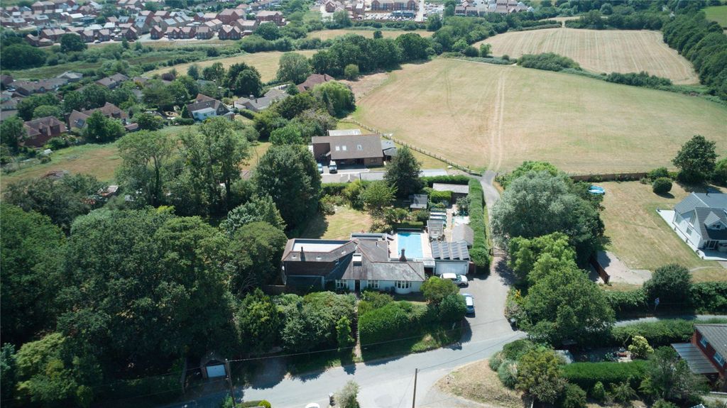 Property photo 1 of 29 Aerial