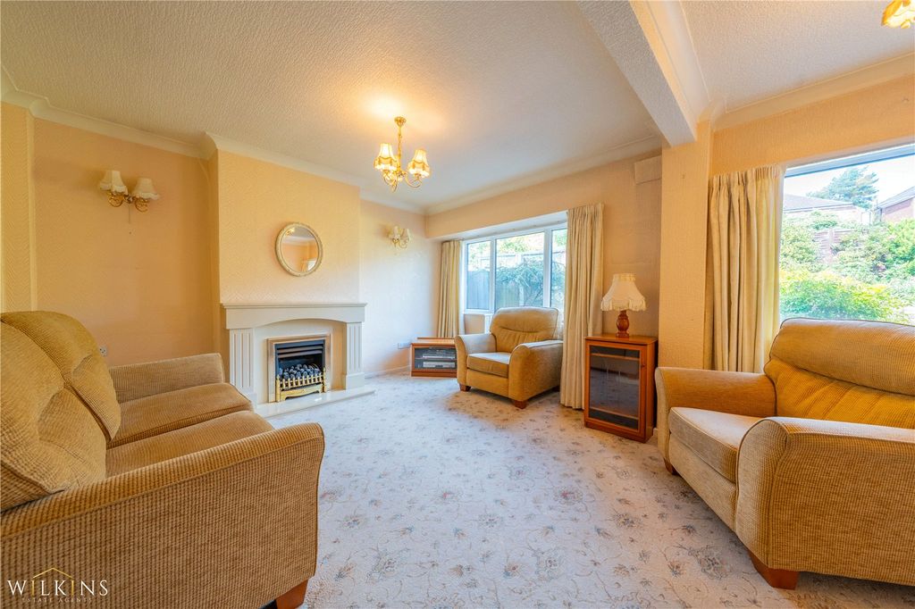 Property photo 2 of 27 Picture No. 20