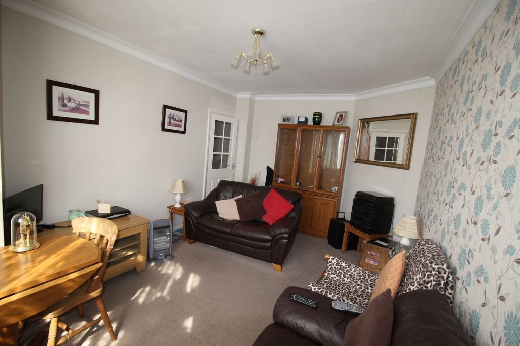 Property photo 3 of 8 Living Room