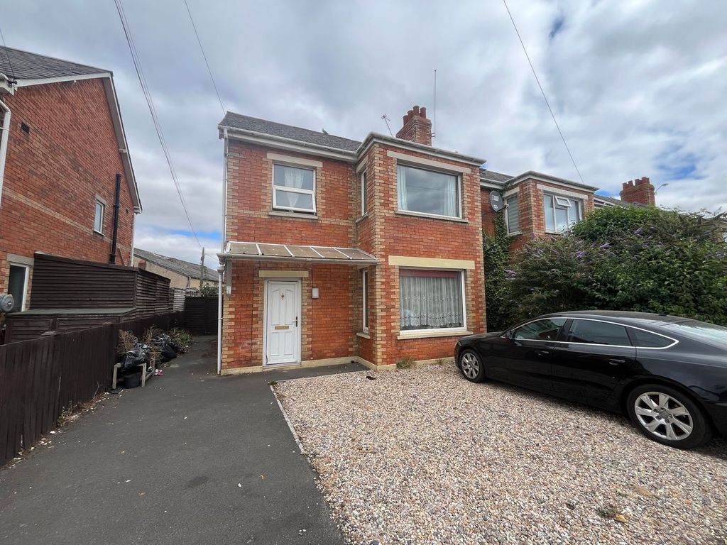 Property photo 1 of 5