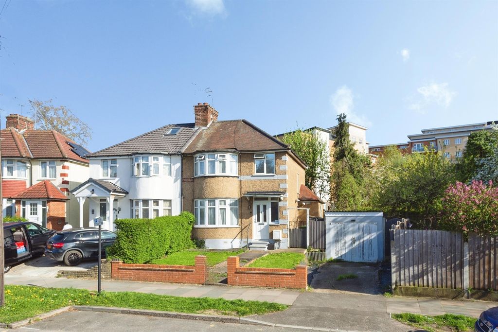 Property photo 1 of 13