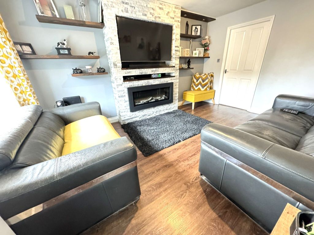 Property photo 2 of 30