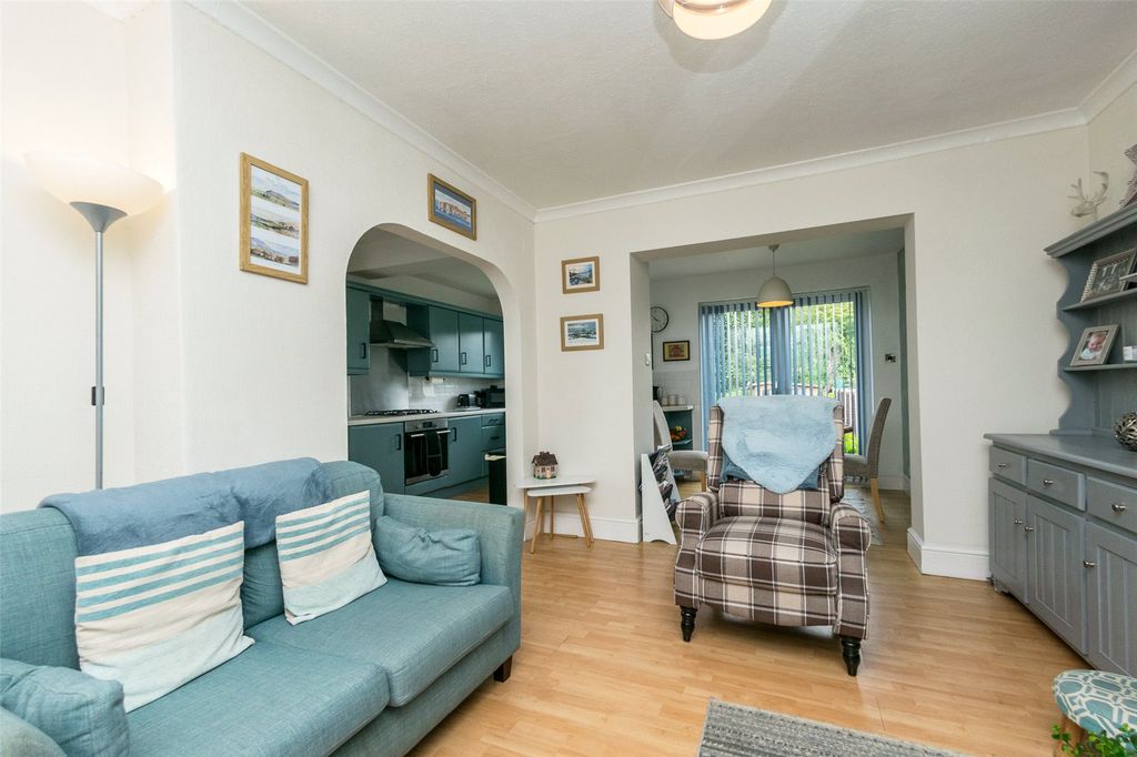Property photo 2 of 25 Picture No. 18