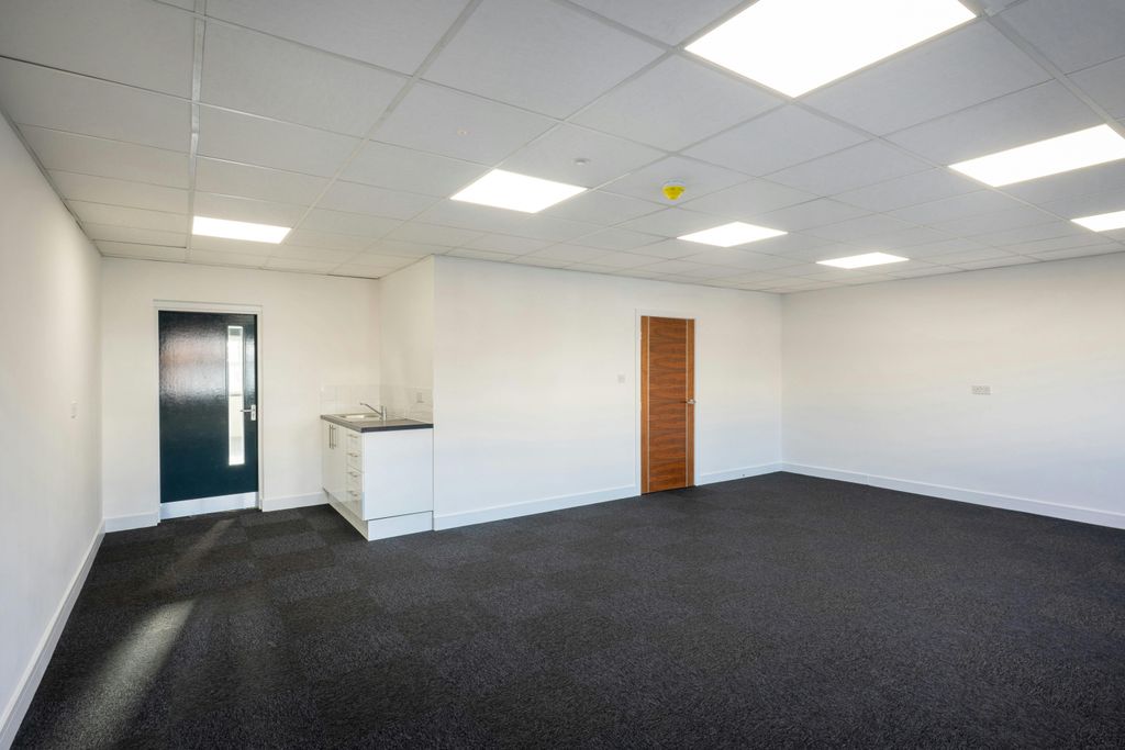 Property photo 2 of 3 York_North_5_009.Jpg