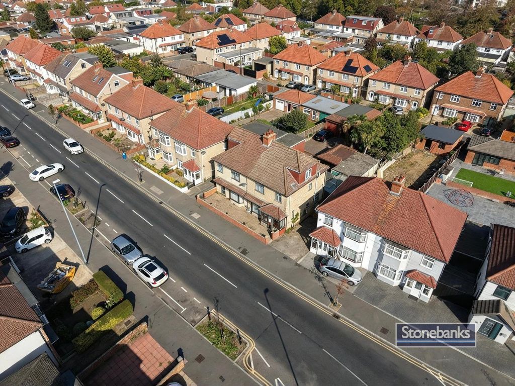 Property photo 2 of 21 20.Png
