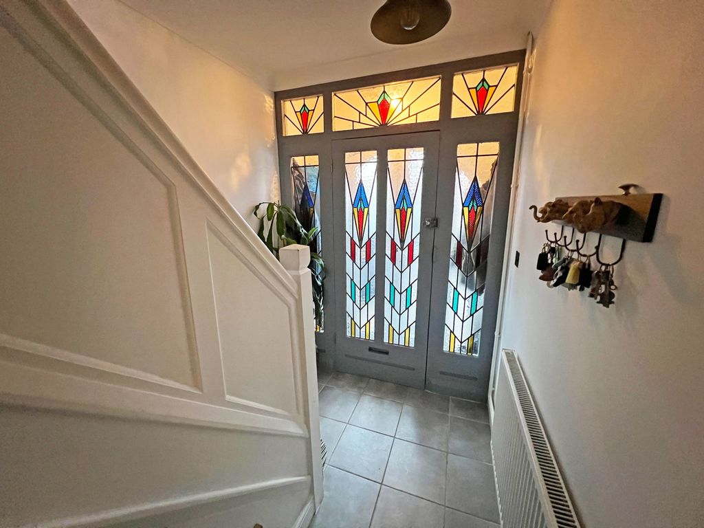 Property photo 2 of 21