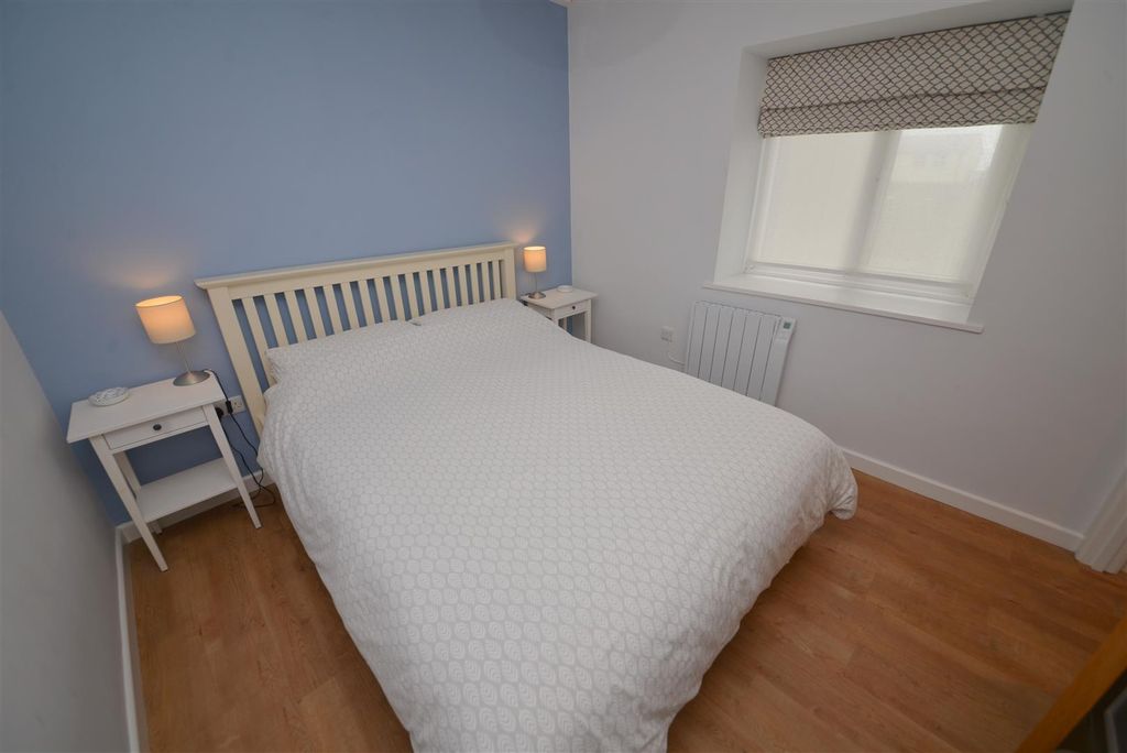 Additional image 7 of 1 bed flat for saleHigh Street, Tenby SA70