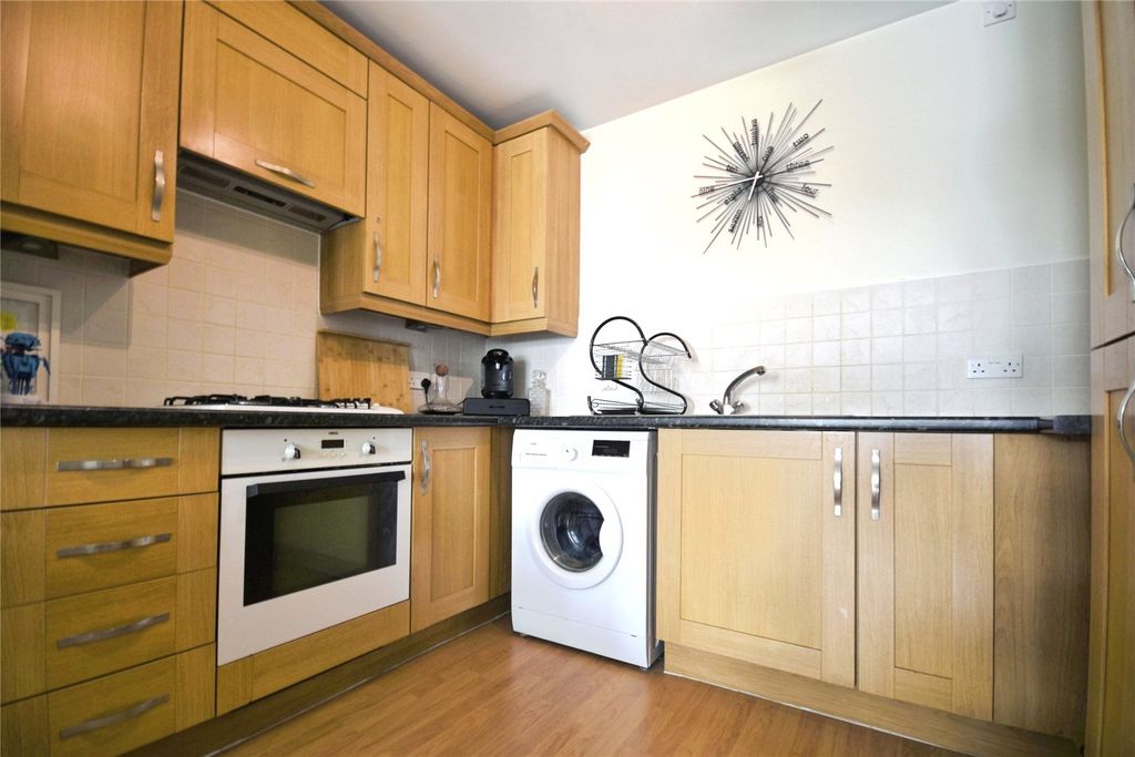 Property photo 2 of 6 Picture No. 07