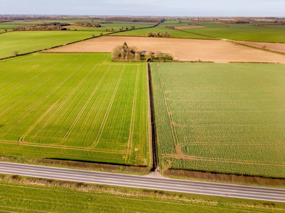 Property photo 2 of 34