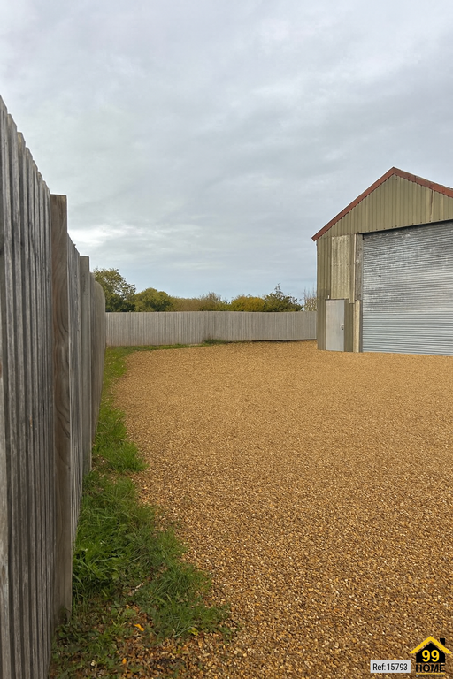 Property photo 3 of 7 Photo 2