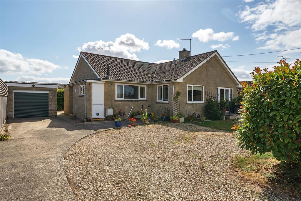 Property photo 1 of 15