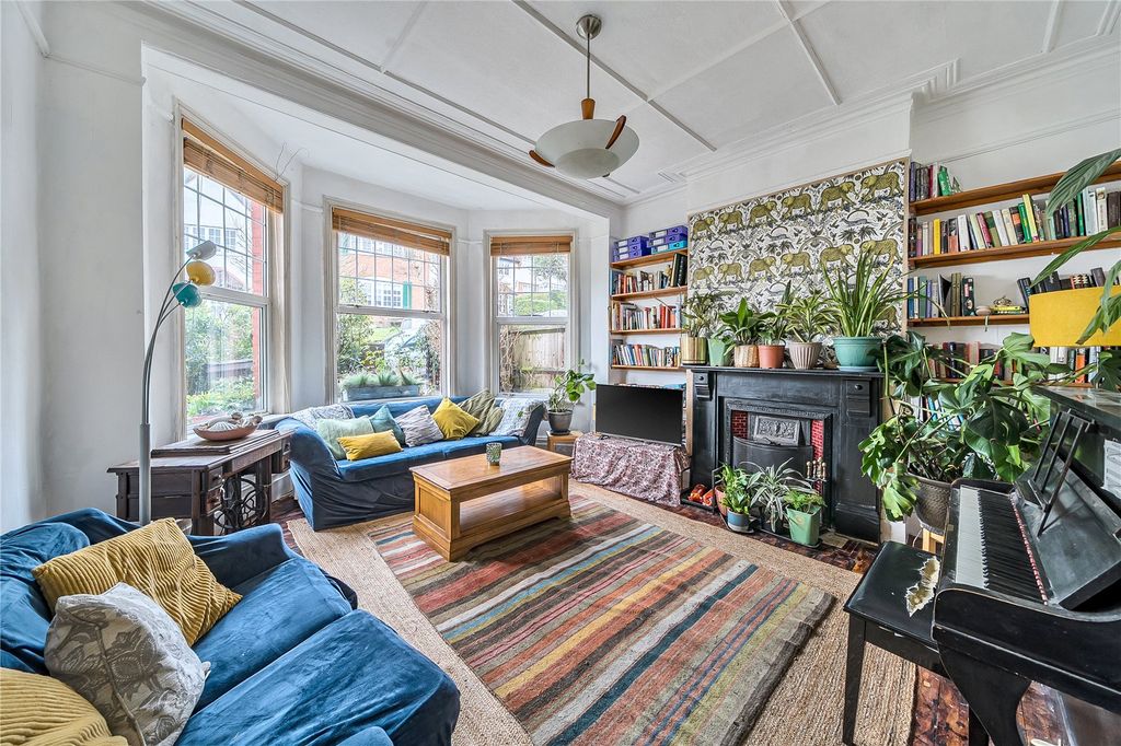 Property photo 2 of 19 Picture No. 22