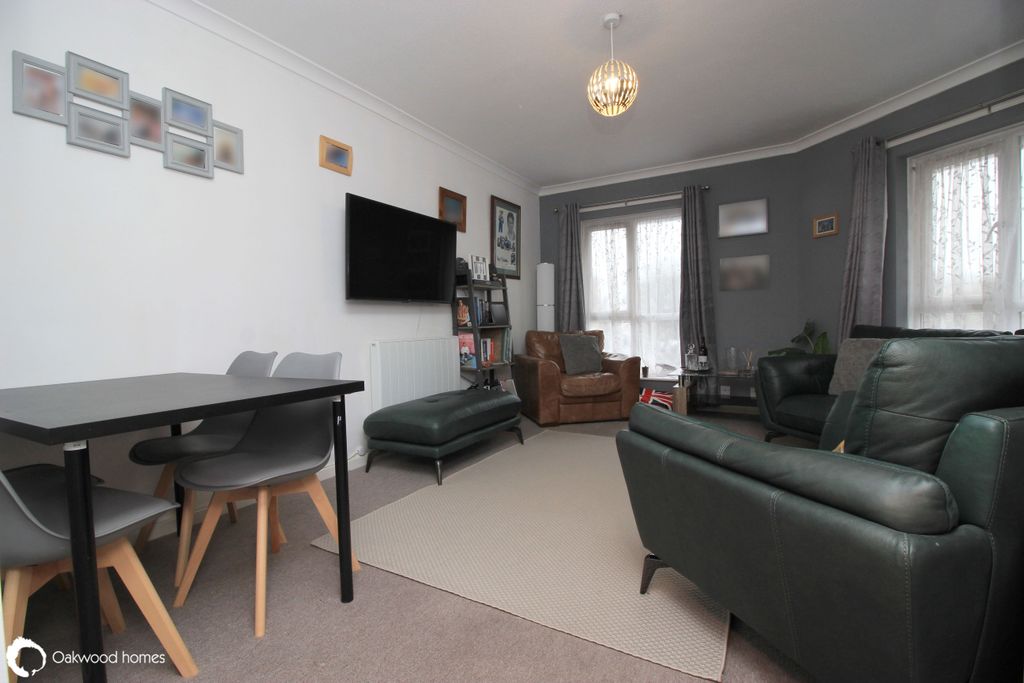 Property photo 3 of 10 Photo