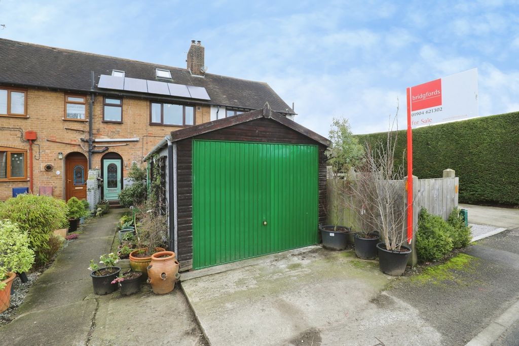 Property photo 1 of 17 Front